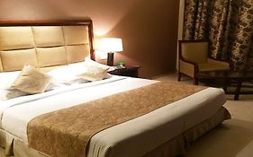 Godwin Hotel Meerut 4*